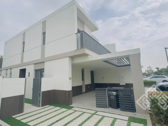 Property Highlights – 4 Bedroom Townhouse in Tilal Al Ghaf